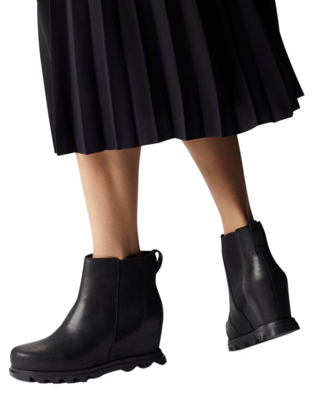 Sorel Black Joan of Arctic Wedge III Chelsea Boots size 11 - Waterproof Leather